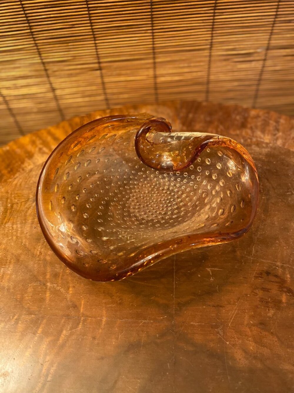 Vintage Murano-style Amber Art Glass Bowl featuring Italian bullicante technique